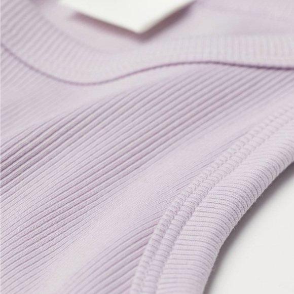 H&M purple Lilac ribbed tank top with a scoop neckline, size Medium - Picture 2 of 5